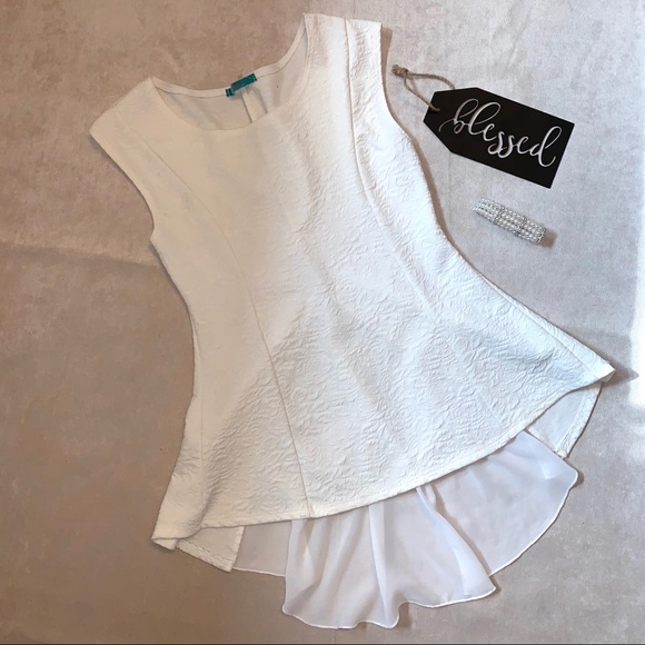Julie’s Closet Tops - Julie’s Closet | White textured | Blouse